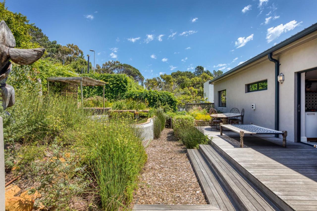 Solar-Powered Mountain Retreat With Natural Pool Villa Kaapstad Buitenkant foto