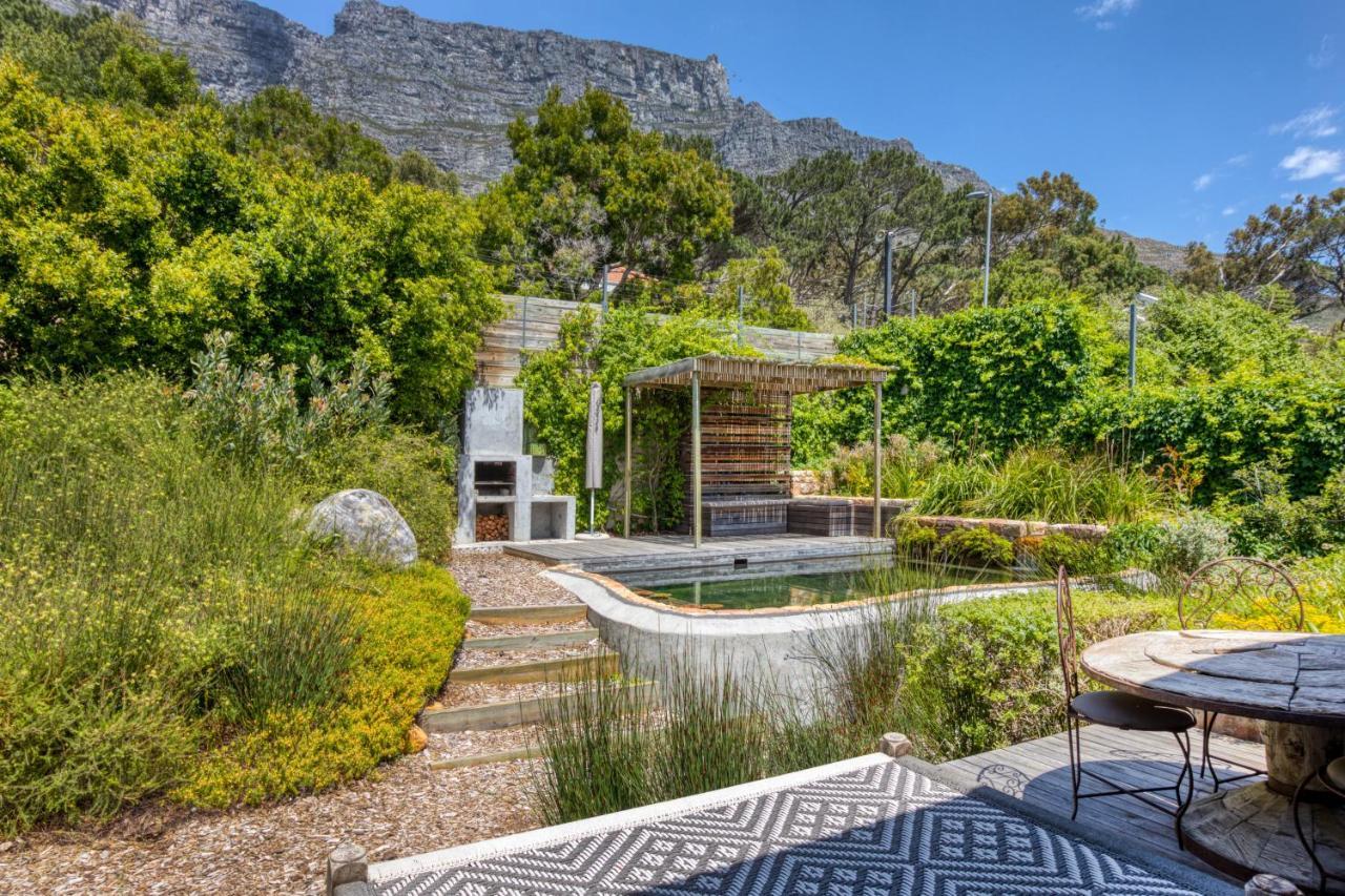 Solar-Powered Mountain Retreat With Natural Pool Villa Kaapstad Buitenkant foto